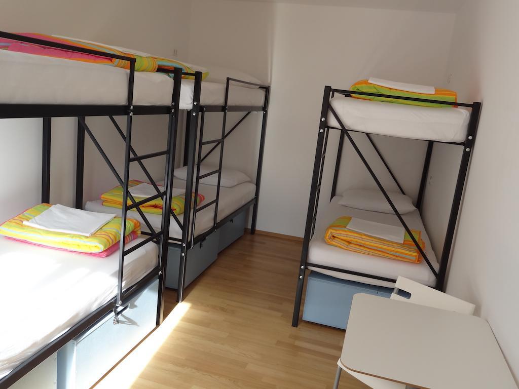 Hostel Alieti Izola Bilik gambar